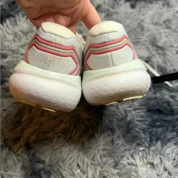 Ladies Brooks - Picture 5 of 8